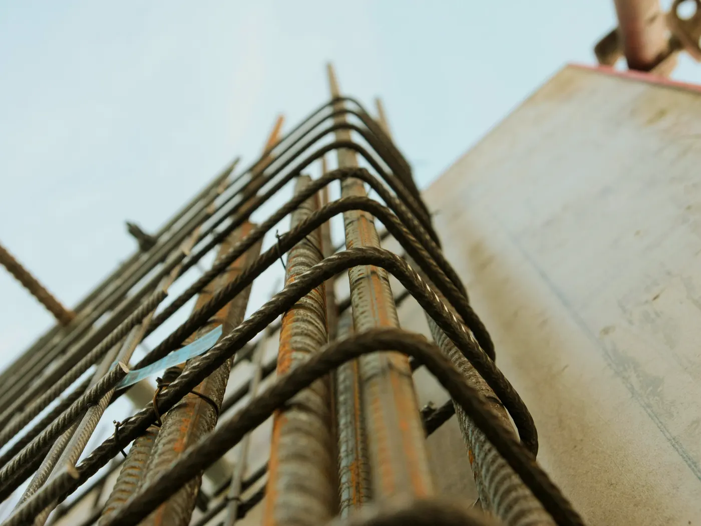 Reinforcing steel mats and cages with laps, dowels, couplers, and congested details